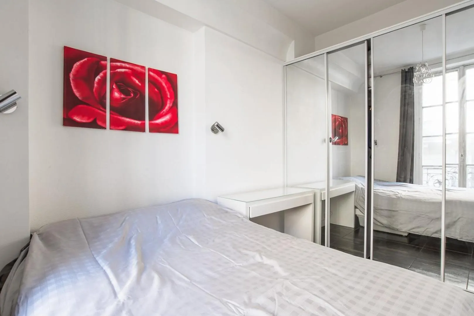 Paris St Germain Luxembourg Apartment